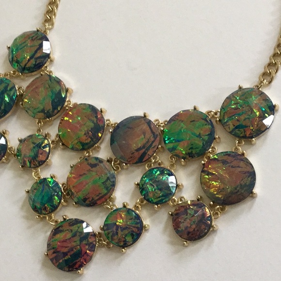 PATTY'S CLOSET NECKLACE - Picture 2 of 4